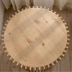 Table basse cylindrique de style rétro avec motif en relief texturé vertical